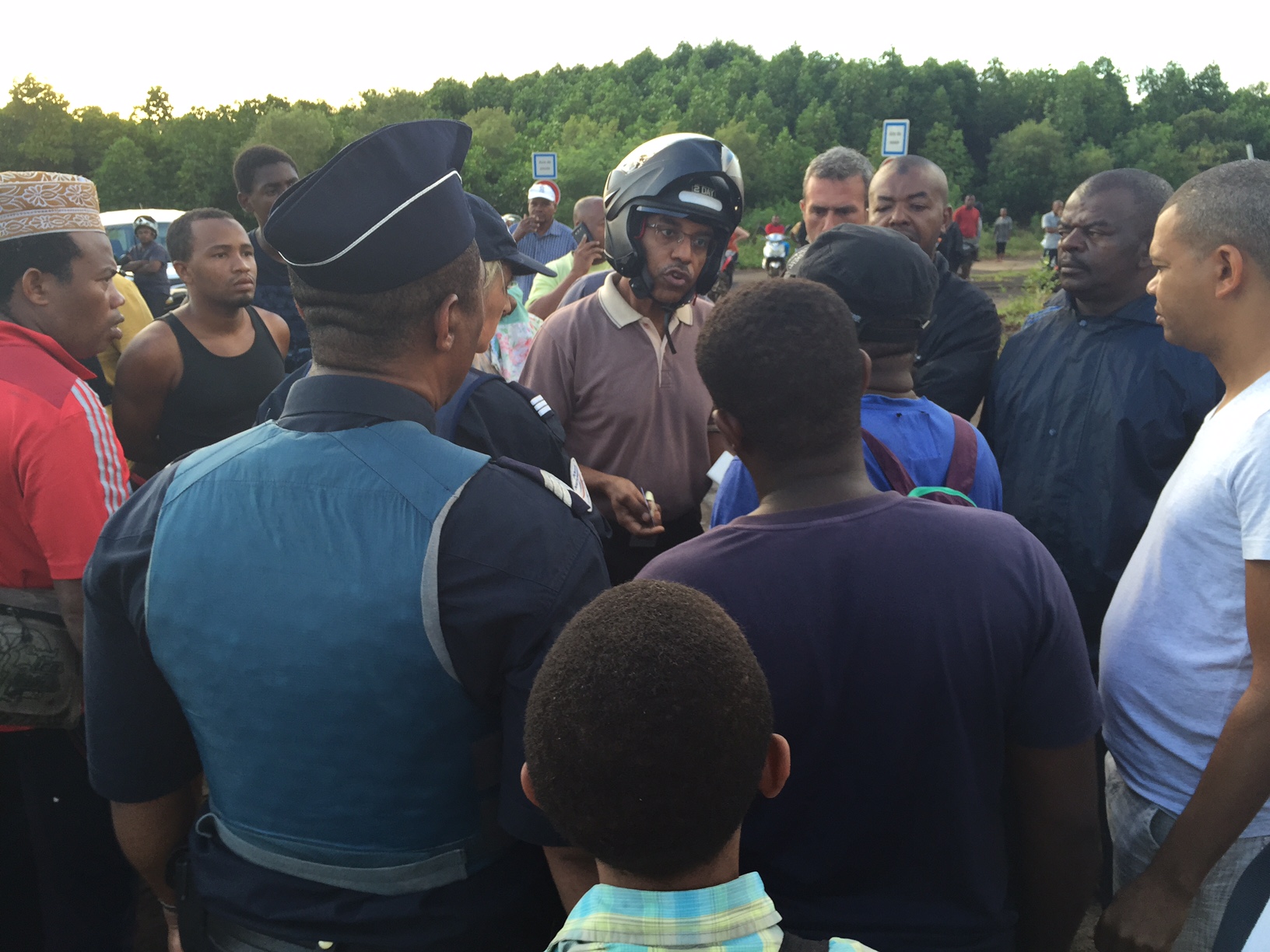 Blocage de Doujani (vidéo)