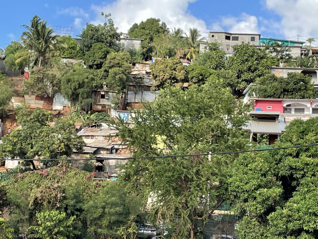 bidonville cavani au dessus projet sim. IMG 8464 scaled 1