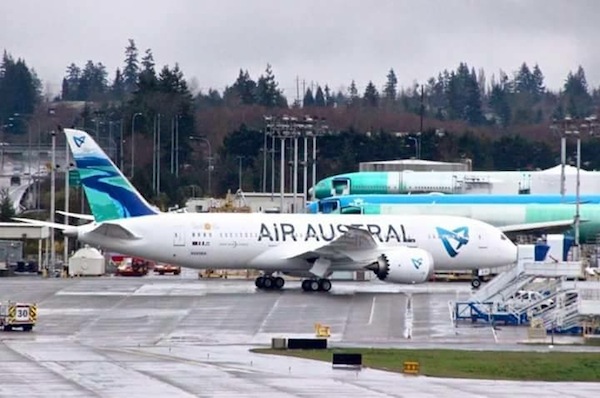Le Boeing 787-8 arrive à Mayotte
