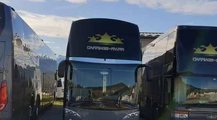 Un bus pour apporter les services publics au cœur des villages