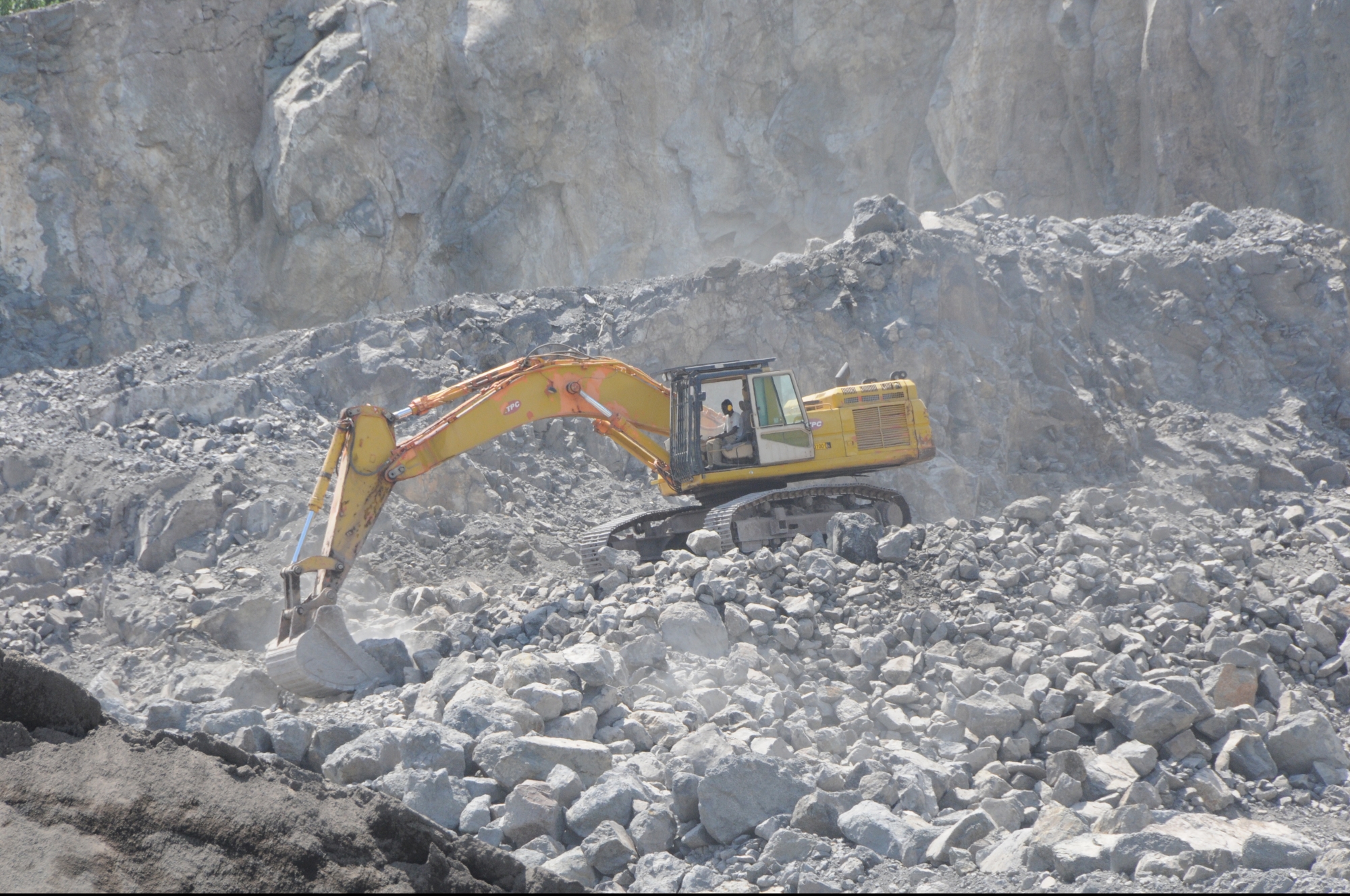 IBs vs Vinci : le Préfet emmène tout le monde à Paris pour négocier une solution