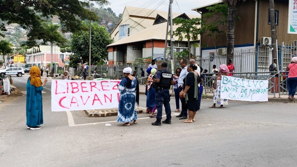 cavani blocage 8 7 24