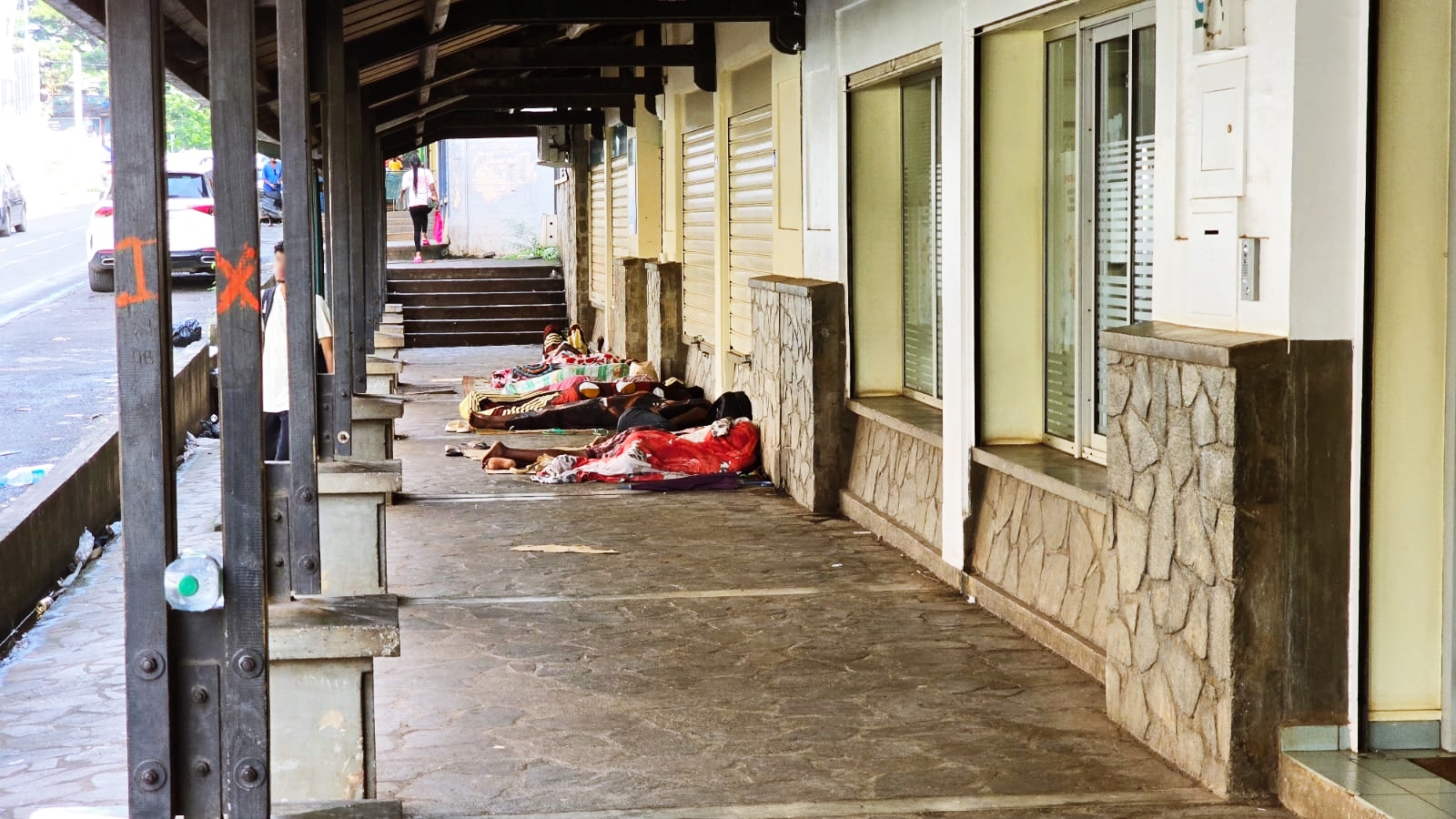 Les commerçants de Cavani alertent sur la situation critique de la rue du stade