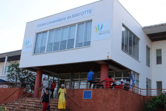 Université de Dembéni : examens annulés