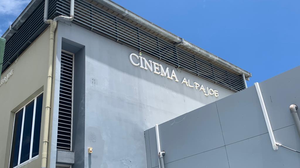 Le cinéma fermé parce des factures n’auraient pas été payées …