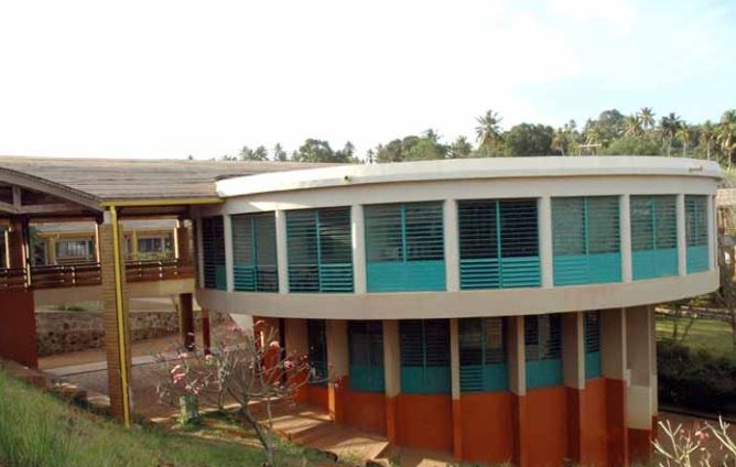 Un père et son fils passés à tabac près du collège de M’Tsangamouji