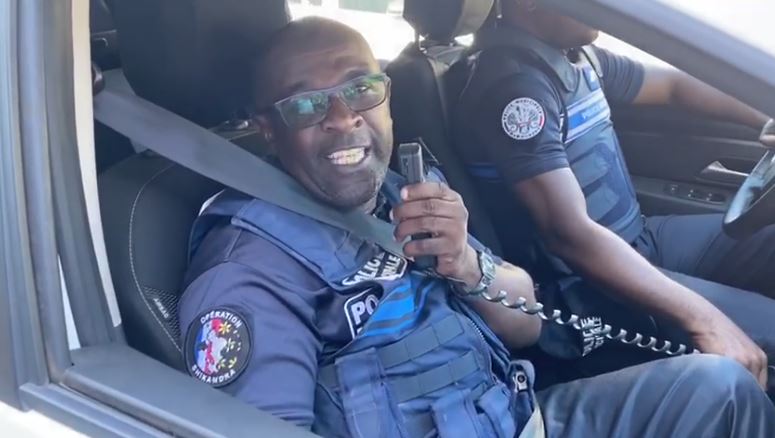 Coronavirus : La police informe la population et rappelle l’intérêt du confinement (video)