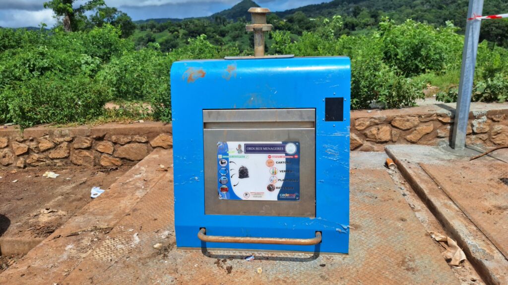 conteneur enterre scaled 1