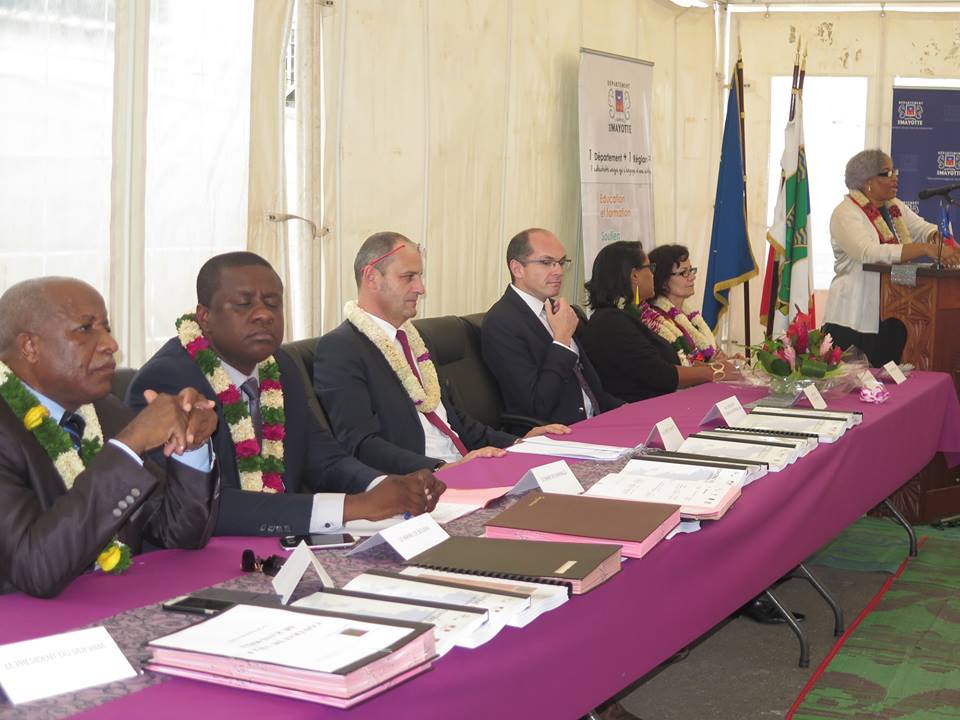 Les Contrats de Ville Nouvelle Génération signés pour les communes de Boueni, Chirongui et Kani Keli