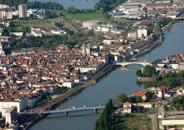 Mansour Kamardine présente ses condoléances suite au décès de 3 enfants originaires de Mayotte à Chalon-sur-Saône