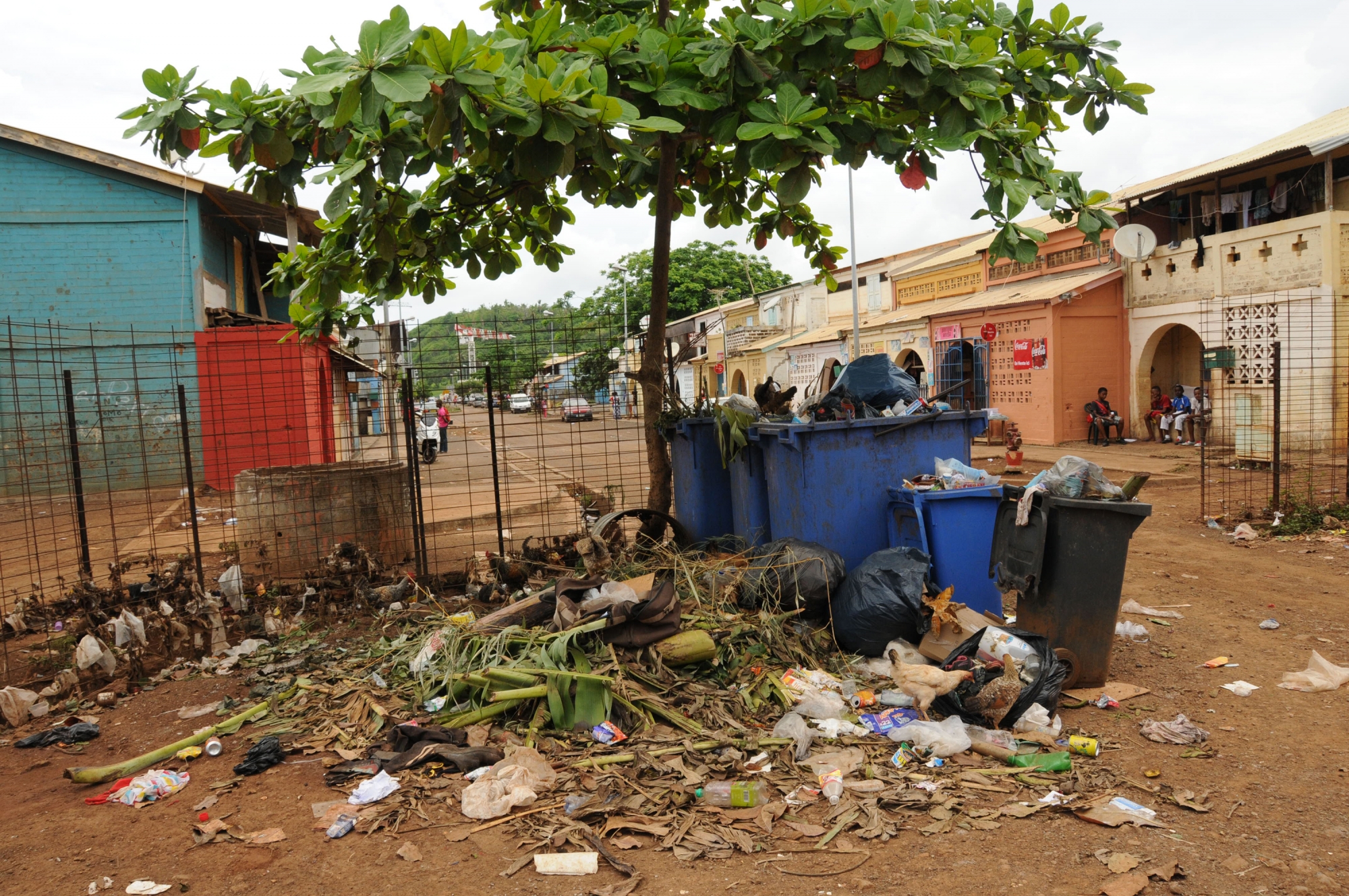 Le Conseil Départemental demande aux citoyens de participer à l’élaboration du “Plan de prévention et de gestion des déchets dangereux de Mayotte”