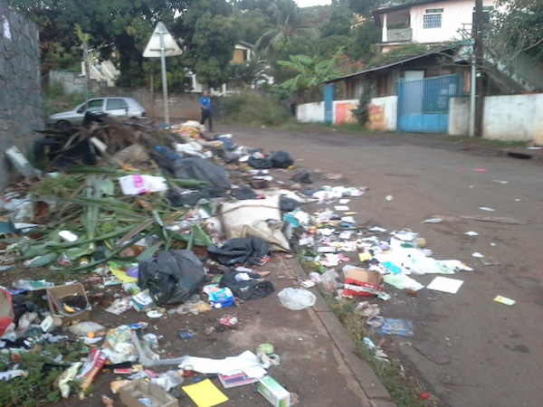 Les ordures envahissent Passamainty