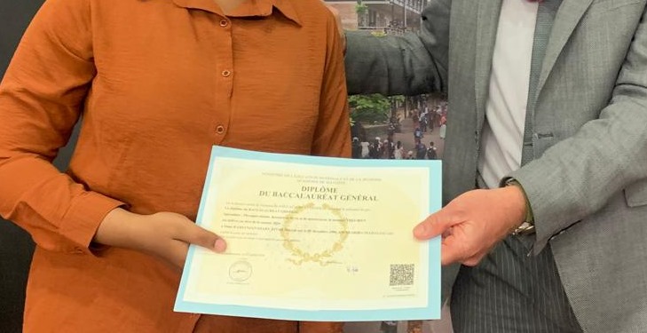 Remise des bulletins et des diplômes à la cité scolaire de Bandrélé