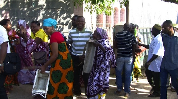 Insécurité + insalubrité = école fermée