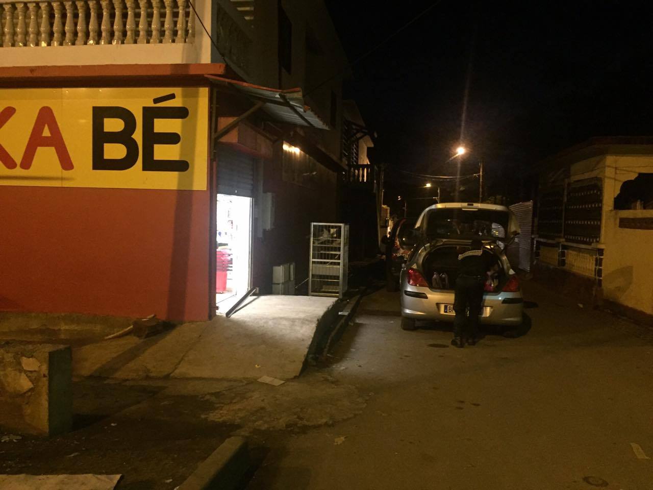 Douka bé Iloni cambriolé et un jeune ligoté