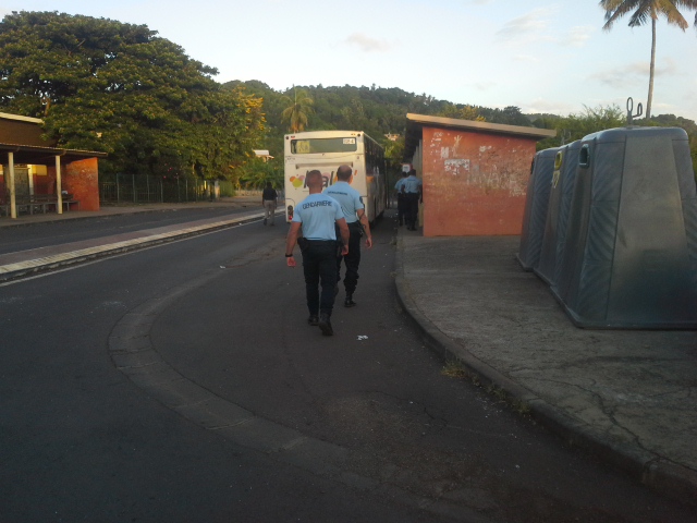 A la recherche d’armes