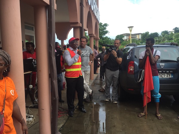 La grève est reconduite demain