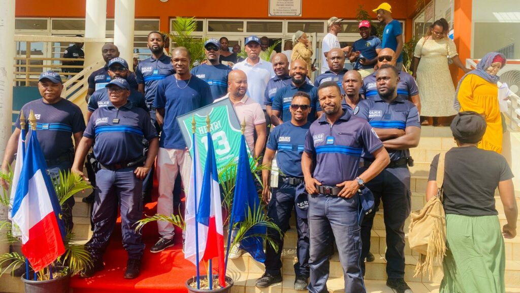 henri basket vautour mairie mamoudzou scaled 1
