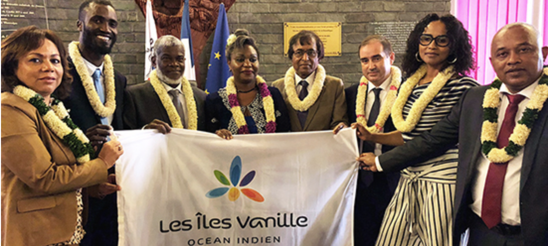 “Cette transition a pris la forme d’une transmission symbolique d’un drapeau entre l’Union des Comores et Mayotte”