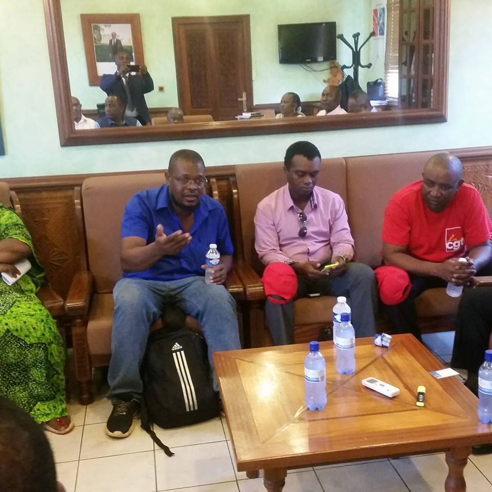 Un front uni pour l’intersyndicale et les élus