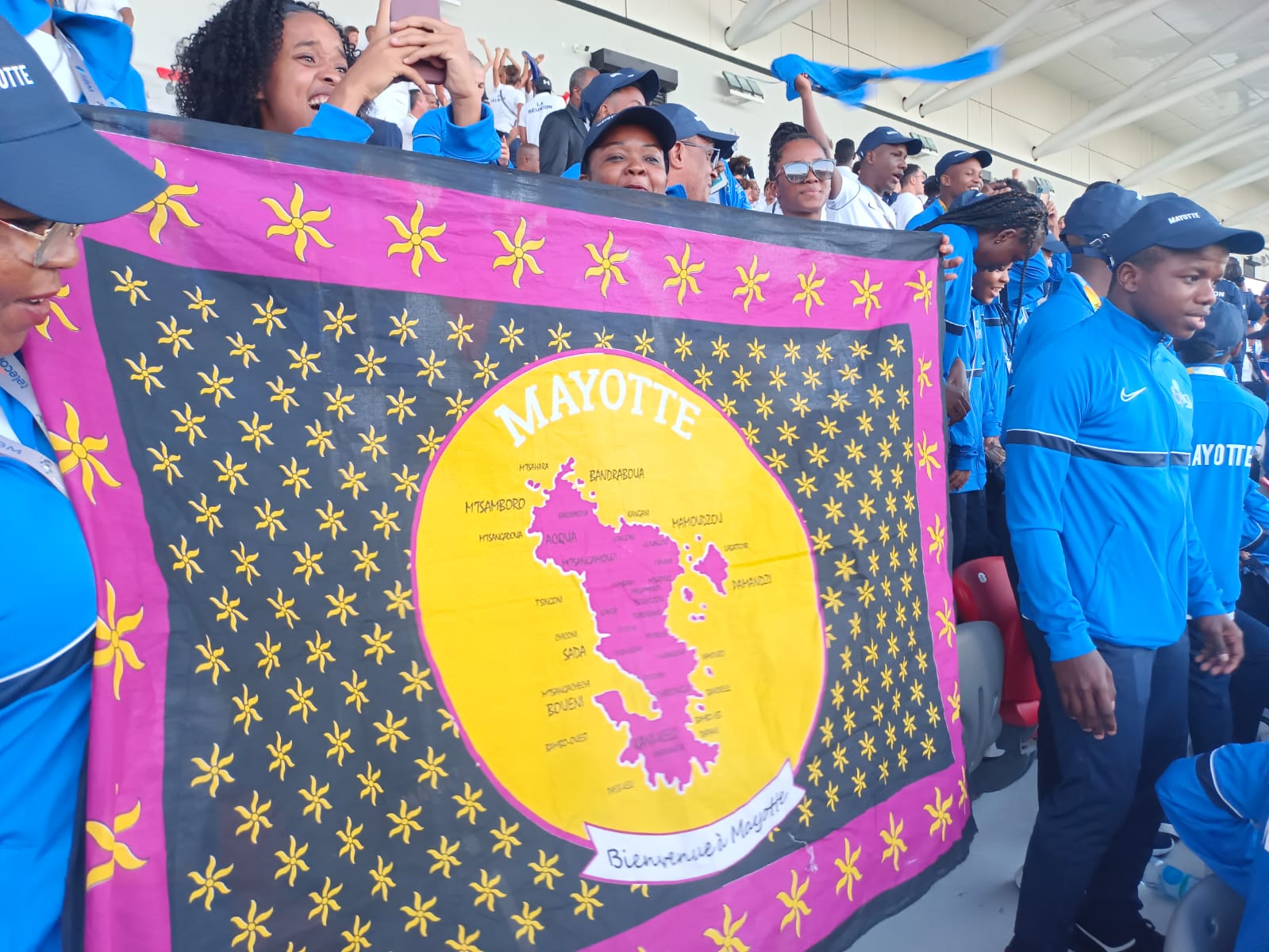 Jeux des jeunes des Iles : nos jeunes ont chanté la marseillaise