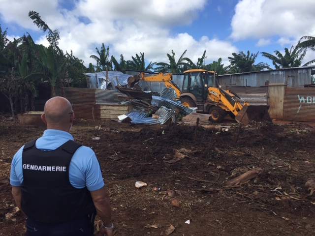 Démolition de bangas à Ouangani