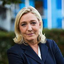 Marine Lepen à Mayotte en décembre