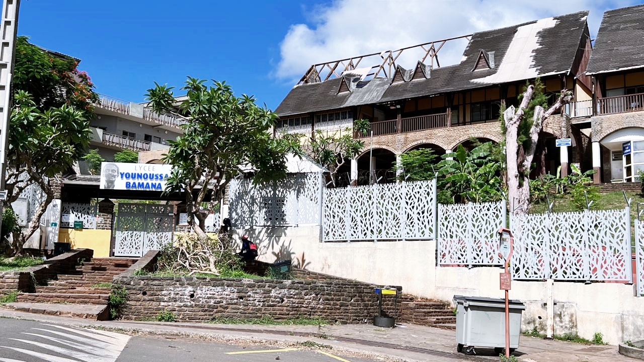 Les annonces de la ministre de l’Education nationale passent mal à Mayotte