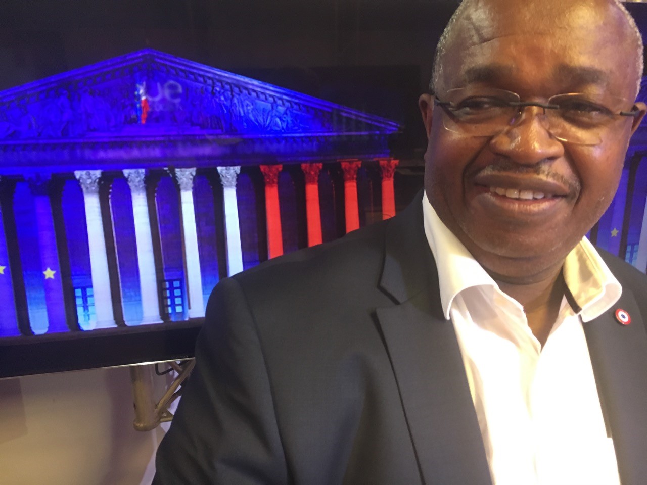 Mansour Kamardine questionne le Gouvernement sur la politique migratoire à Mayotte