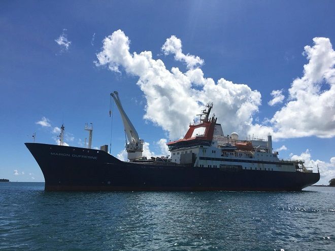 Le Marion Dufresne est arrivé ce matin à Mayotte