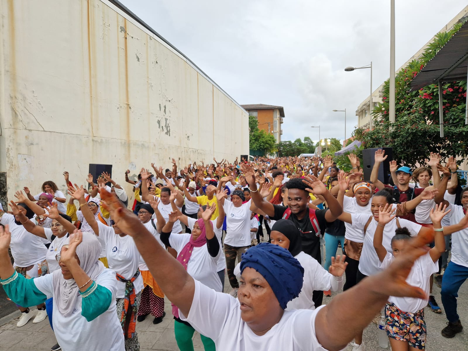1 200 personnes réunies pour un fitness géant à Mamoudzou (vidéo)
