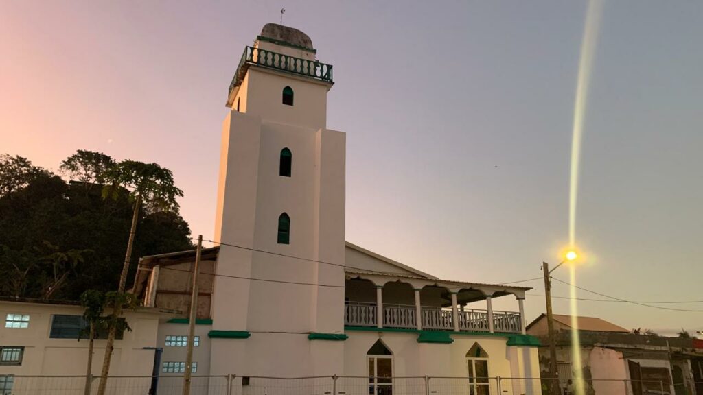 mosquee de mtsapere dealWhatsApp Image 2024 06 05 at 18.00.28 3