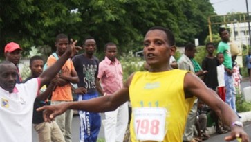 Le sportif comorien des Jeux des îles interpellé à La Réunion renvoyé aux Comores