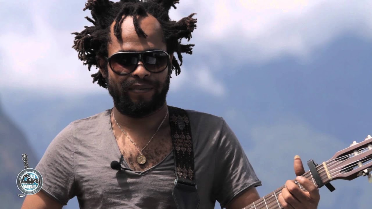 M’Toro Chamou sur le devant de la scène