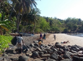 La mairie de Bandrélé autorise la baignade à Nyambadao
