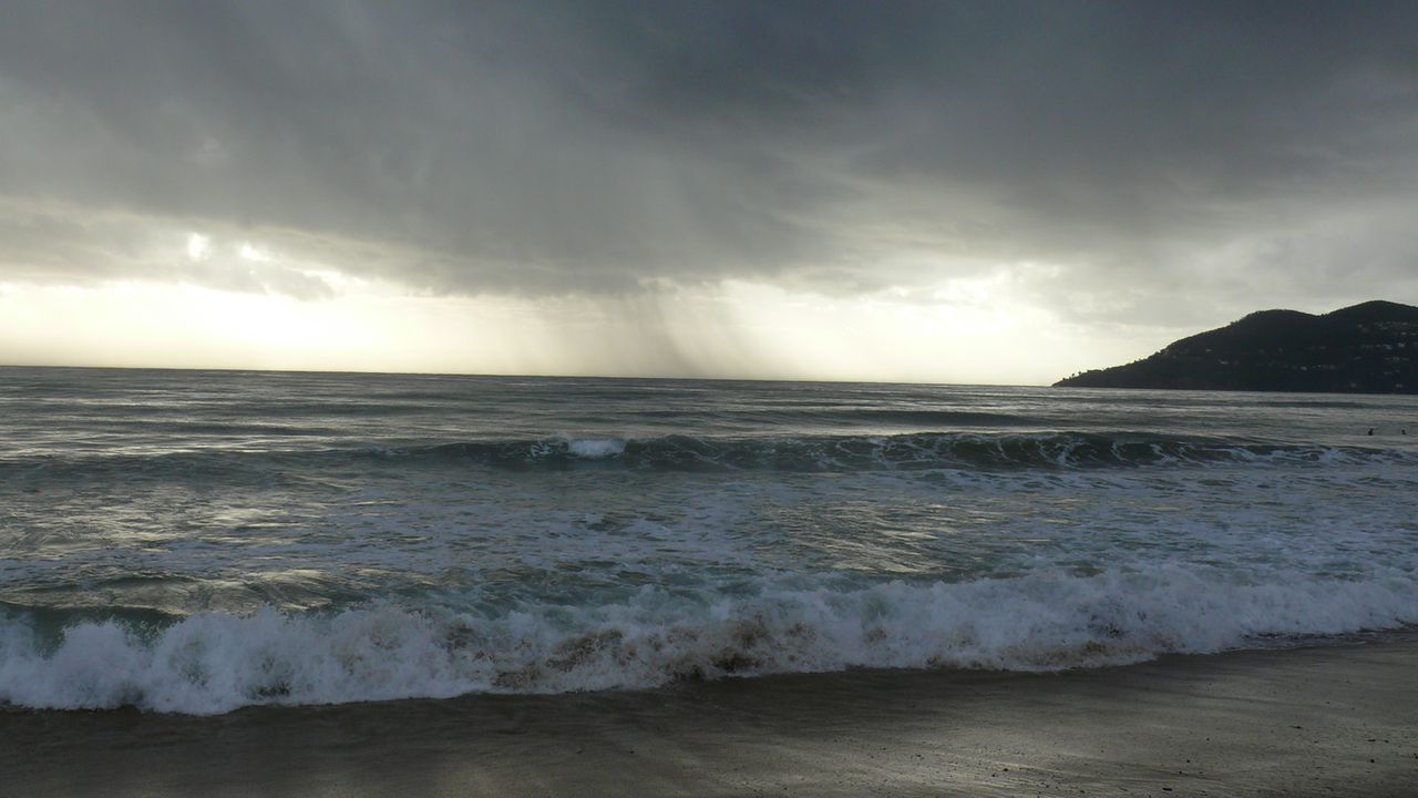 Alerte orages toute la nuit sur Mayotte