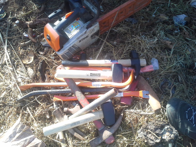 Tanafou 2 : des outils pour démolir