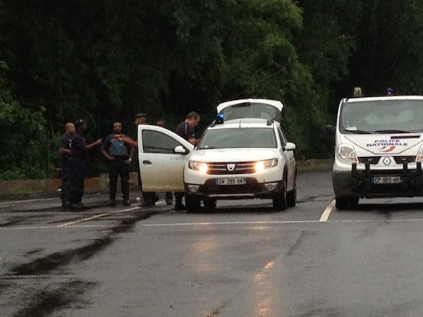 La tension monte entre Passamainty et Vahibé