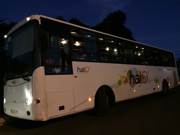 Les bus scolaires bloqués au collège de Passamainty