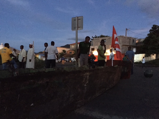 Les barrages sur Mayotte (06h06)