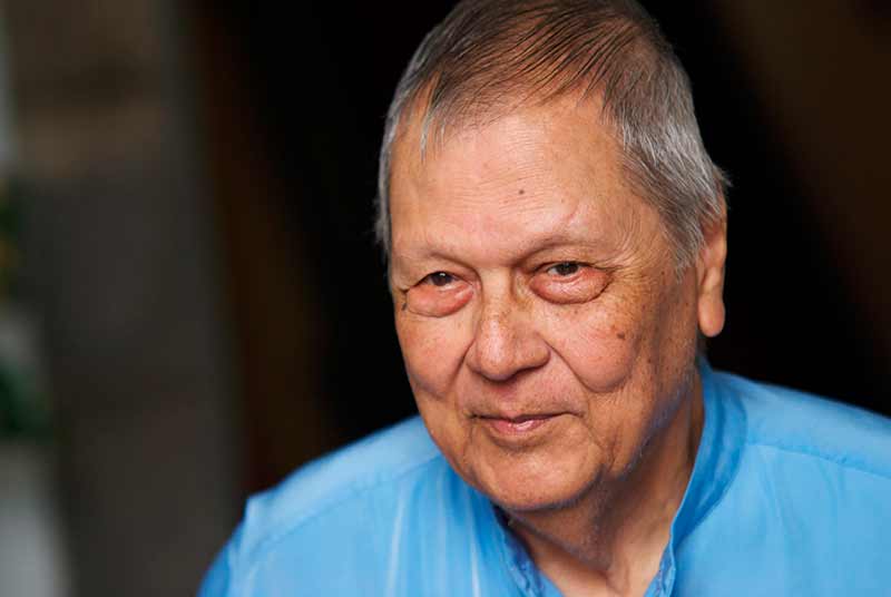 Expulsions : Paul Verges déplore le silence des élus Réunionnais