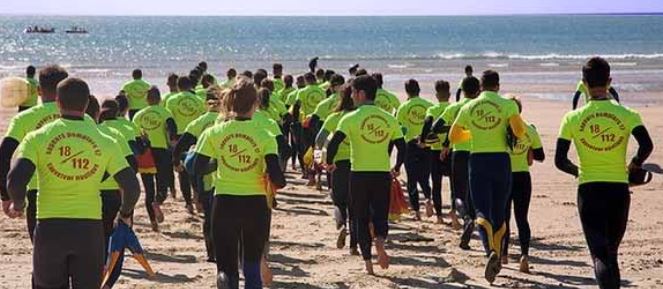 Qui est responsable de la sécurité et de l’entretien des plages ?