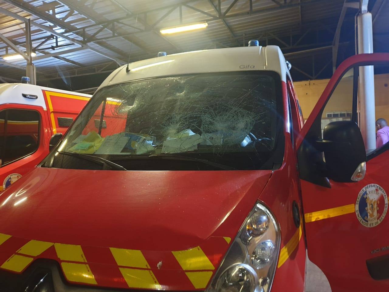 Grève des pompiers : le préfet condamne fermement les dérives de la manifestation du 25 août