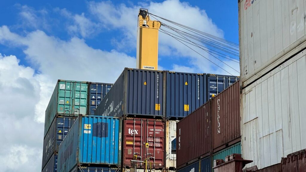 port de longoni conteneur 9134754e 8c72 4d18 88eb 04b79a057bf8