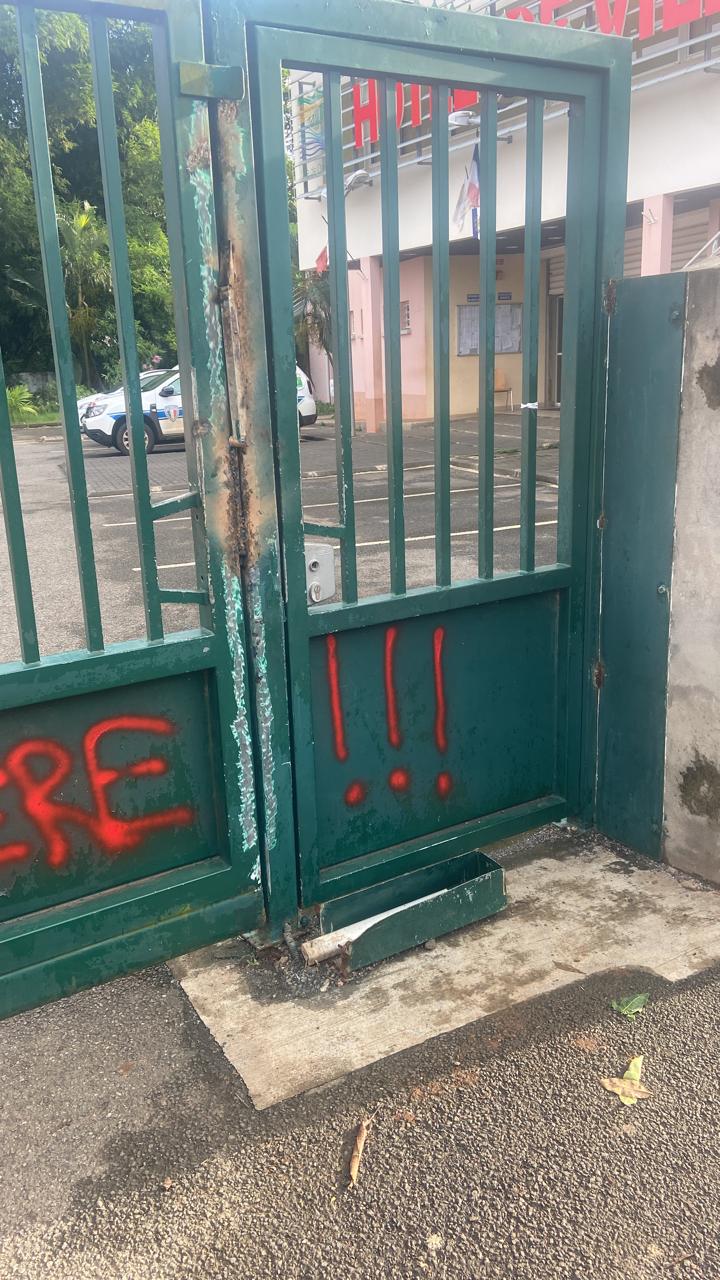 Blocages en série à Mayotte, ce matin