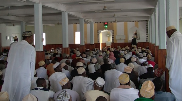 Attentats de Paris : hommage solennel de la communauté musulmane de Mayotte aux victimes