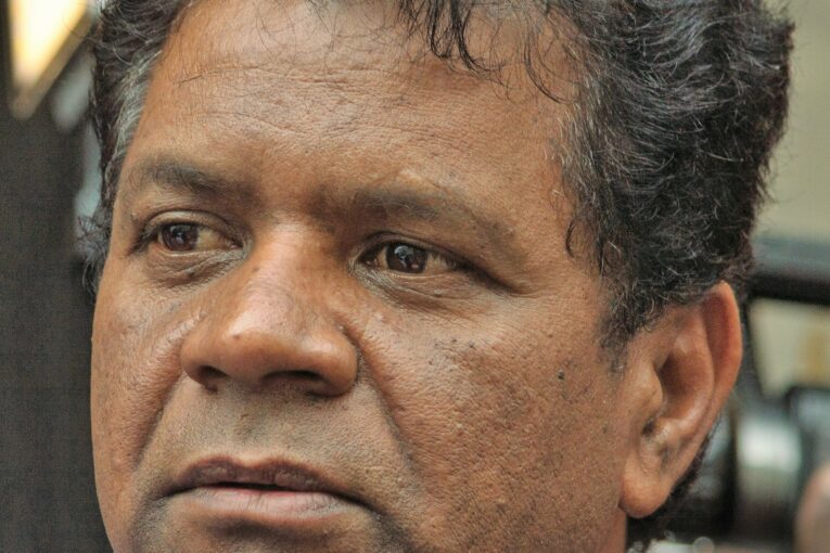 Enfants non accompagnés entre Mayotte et La Réunion : le député Ratenon dit vrai