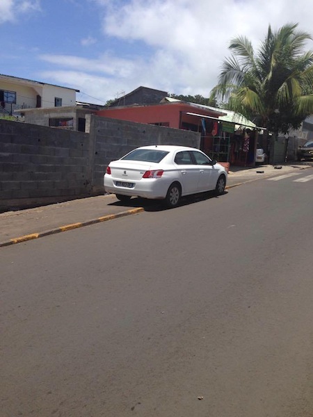 Stationnement gênant : un bel exemple de courtoisie…