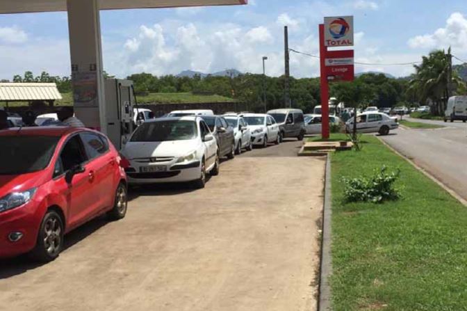 Baisses des prix dans les stations-service