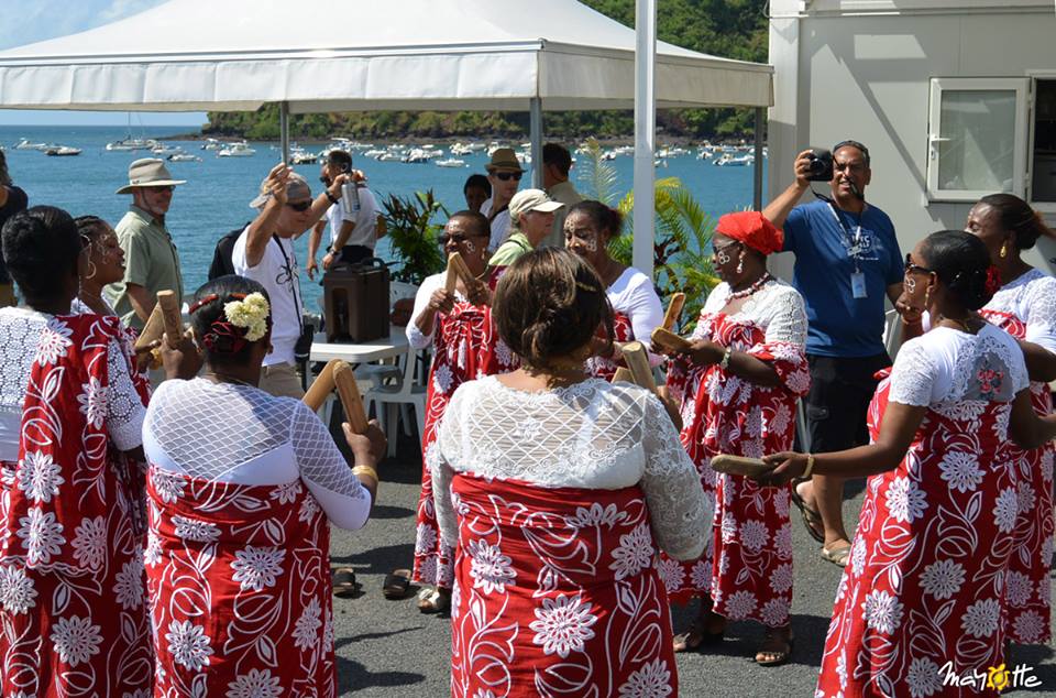 Le bateau de croisière Orion en escale à Mayotte